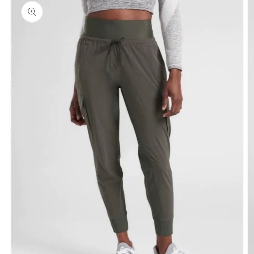 Athleta Sutton Jogger - size 6 Olive